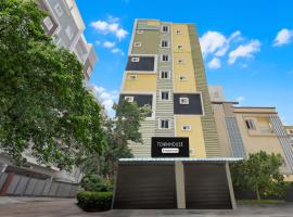 Super Townhouse Hitech City Madhapur，位于Madhapur的酒店