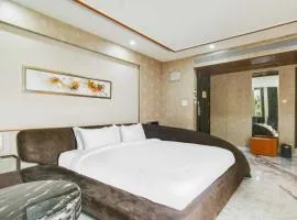 Townhouse Oak Army Aviation Base Jhansi