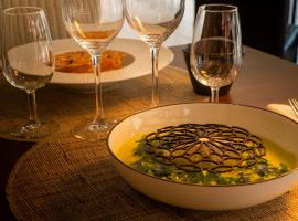 Logis L'Orée des Charmes，位于Blaisy-Bas的酒店