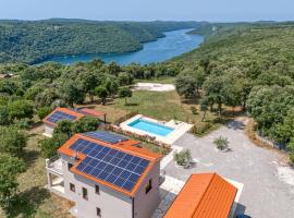 Finca Tanja Lim Bay Hideaway，位于Marasi的酒店