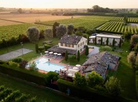 Resort Tenuta La Rotta - Rooms & Pool，位于拉文纳的酒店