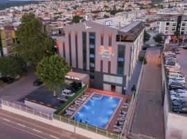 Velmore Hotel & Spa，位于Kestel的酒店