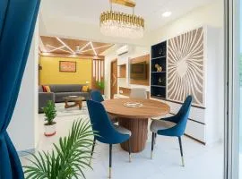 The Urban Rosa - Stylish 3BHK Nest in Quiet Locale