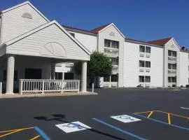 Motel 6-Maryland Heights, MO