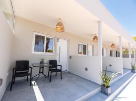 Ameli Cozy Apartments Near Athens Airport，位于阿特米达的酒店