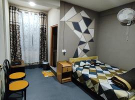Arara Ans Homestay，位于乞拉朋齐的酒店