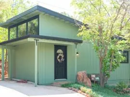 Cactus Casita Near Sedona Trails, Perfect for Explorers