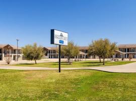 Eagle's Den Three Rivers Texas a Travelodge by Wyndham，位于Three Rivers的酒店