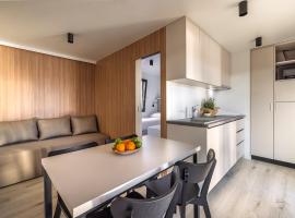 Maistra Camping Koversada Covered Mobile homes，位于弗尔萨尔的宠物友好酒店