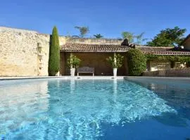 Domaine de Bayens - Piscine Privée