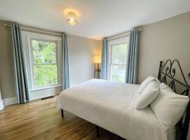 Lake Chelan Manor Room #2，位于奇兰的酒店