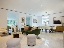 The Primrose Hill Place - Charming 4BDR Flat with Communal Garden