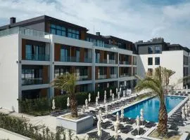 Sea Breeze White Residence apart 210