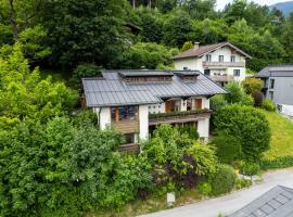 LAKE VIEW! Chalet Birkmayer by we rent，位于滨湖采尔的酒店
