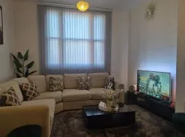 1 Bed-Sleeps 2-City Centre-Free Parking