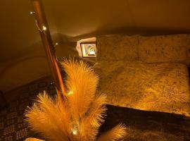 Farks - at Neddy Green - Willow，位于Lytchett Matravers的豪华帐篷