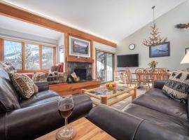 RMR: Sarvisberry 3022 Condo in The Aspens，位于威尔森的分契式公寓