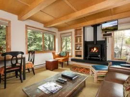 RMR: La Choumine 2 Condo in Teton Village