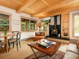 RMR: La Choumine 6 Condo in Teton Village