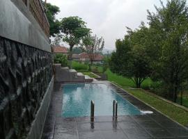 Riel's farm by nyaman Disini，位于Selaawi 1的酒店