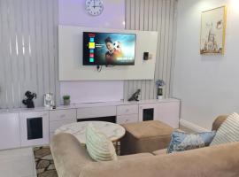 The Panache Luxury Apartment，位于伊凯贾的酒店