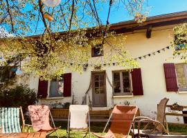 Pannonica charmante maison champêtre，位于Montagny-sur-Grosne的酒店