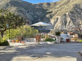 La Casa de la Abuela，位于皮诺斯赫尼尔的滑雪度假村