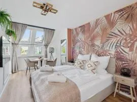 NEU! - Urban Green Apartment by Covo Homes
