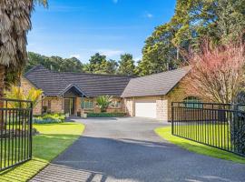 NZ County Holiday Home，位于Kamo的酒店