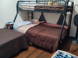 The Cozy Cactus House B&B Cartago Centro English Spoken，位于迦太基的酒店