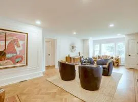 1 Mi to Beaches and Boardwalk Asbury Park Retreat