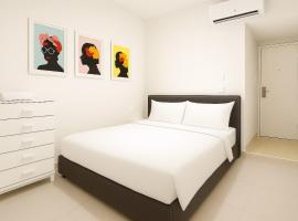 Private rooms near the beach center，位于特拉维夫的民宿