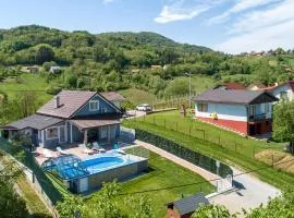 Amazing Home In Sveti Kriz