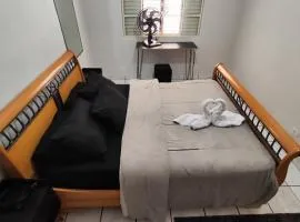 Quarto Individual CAMA QUEEN muito perto do Aeroporto GRU