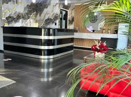 hotel royal fenix，位于约帕尔的酒店