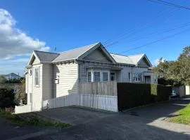 One Bedroom Villa Spacious Room,Amazing Location All Perks