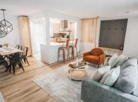 Play & Stay - Downtown Sleeps 10