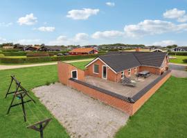 Nice Home In Vinderup With Sauna，位于温讷鲁普的酒店