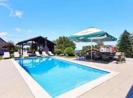 Stunning Home In Starjak