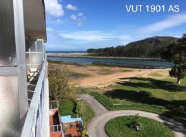 Playa del Puntal Villaviciosa Asturias Lujo Primera Linea Playa，位于比利亚维西奥萨的酒店
