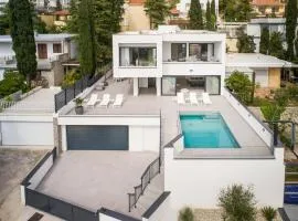 Gorgeous Home In Dramalj