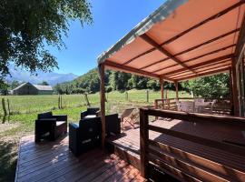 Camping Happy Pyrénées，位于Saligos的露营地
