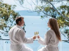 Luxury Couples Escape - Vue One