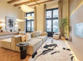 Newly renovated luxurious 200 SQM loft in city centre