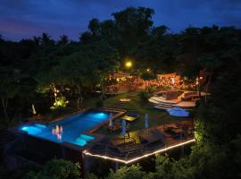 Nakabalo Guesthouse & Restaurant，位于锡基霍尔的酒店