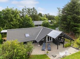 Beautiful Home In Fårvang With Wifi，位于福旺的酒店