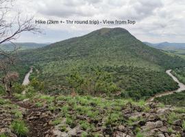 Rustic Unique - Bush Glamping Retreat，位于Kalkheuvel的宠物友好酒店