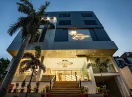 Tripli Hotels Evara Inn