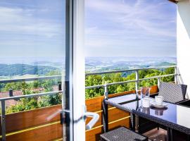Ferienpark Geyersberg inklusive aktivCARD Bayerischer Wald，位于弗赖翁的酒店