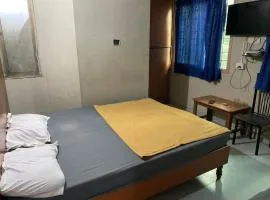 Transit lodge